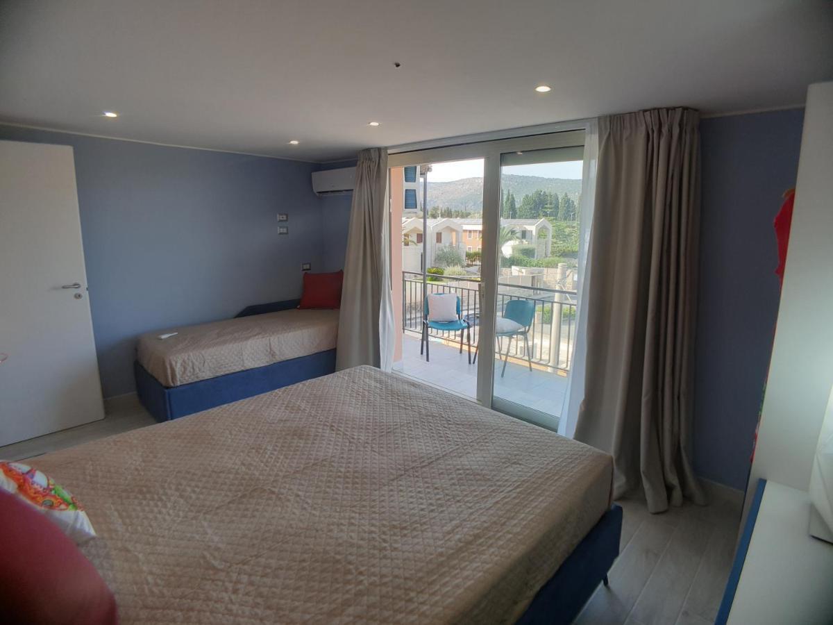 Stella-Guesthouse Solarino Экстерьер фото