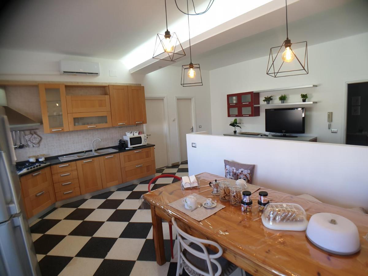 Stella-Guesthouse Solarino Экстерьер фото